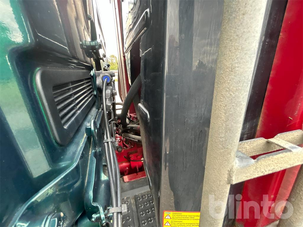 Hook lift truck SCANIA