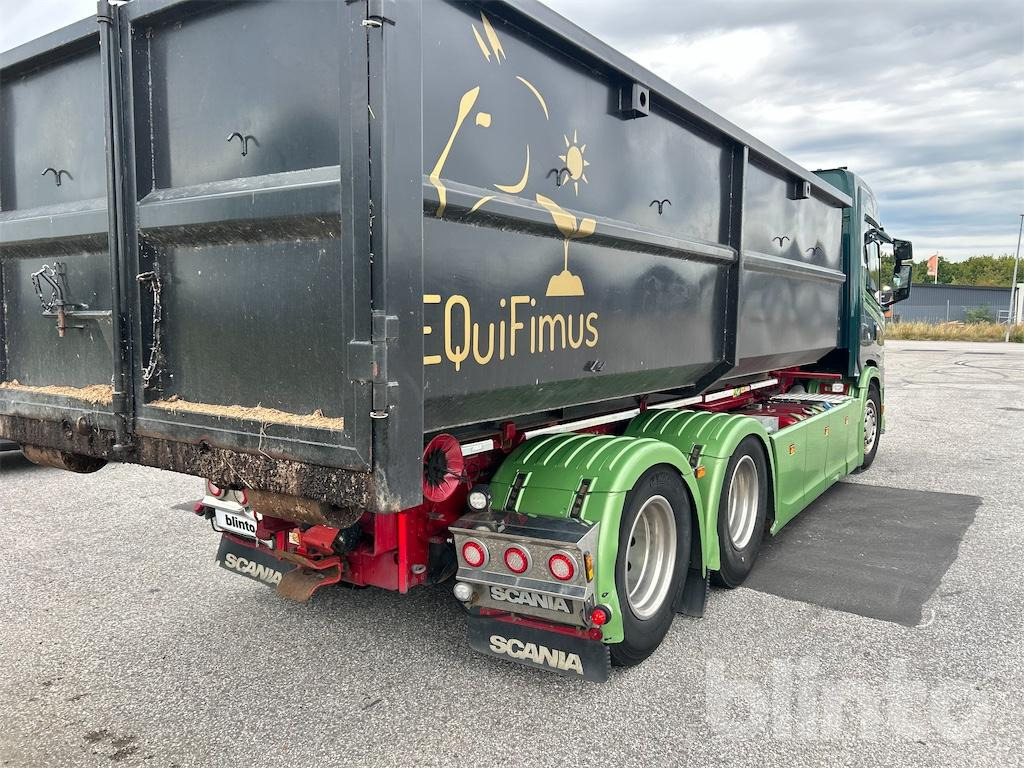 Hook lift truck SCANIA