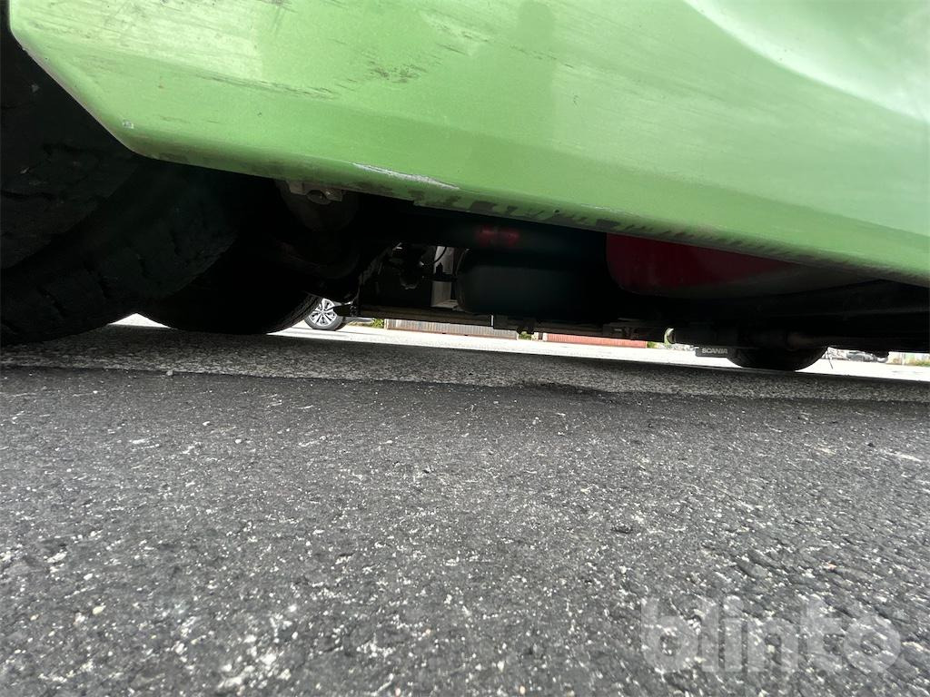 Hook lift truck SCANIA