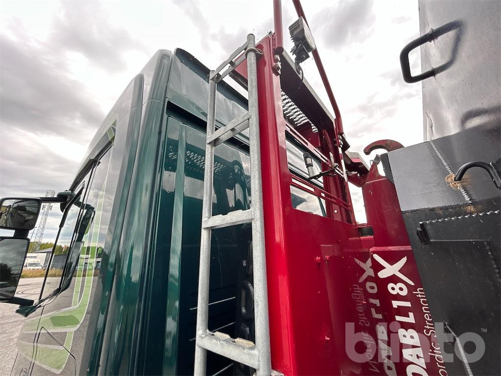 Hook lift truck SCANIA