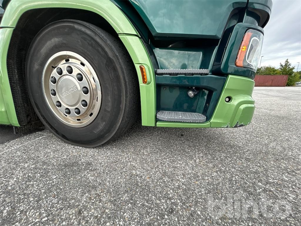 Hook lift truck SCANIA