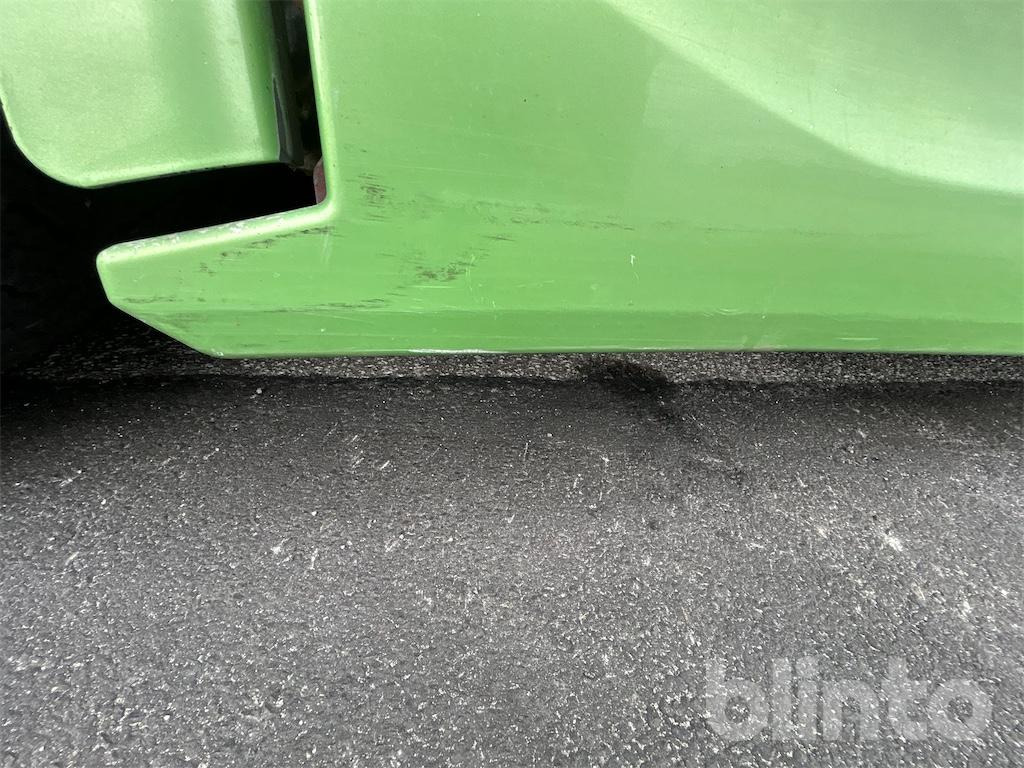 Hook lift truck SCANIA