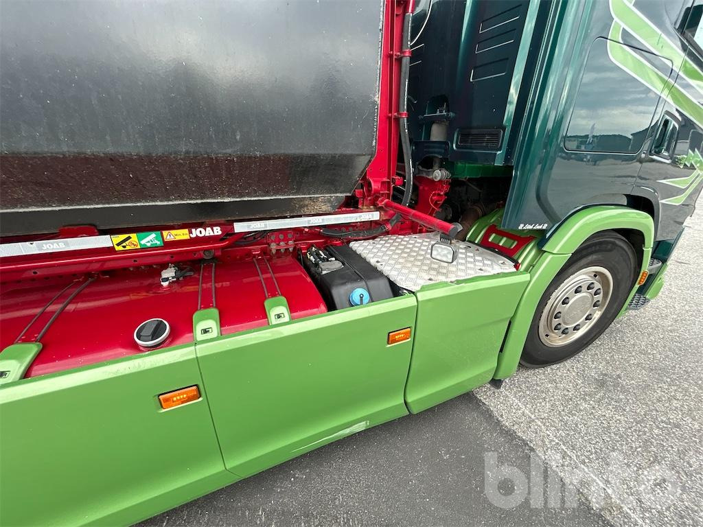 Hook lift truck SCANIA