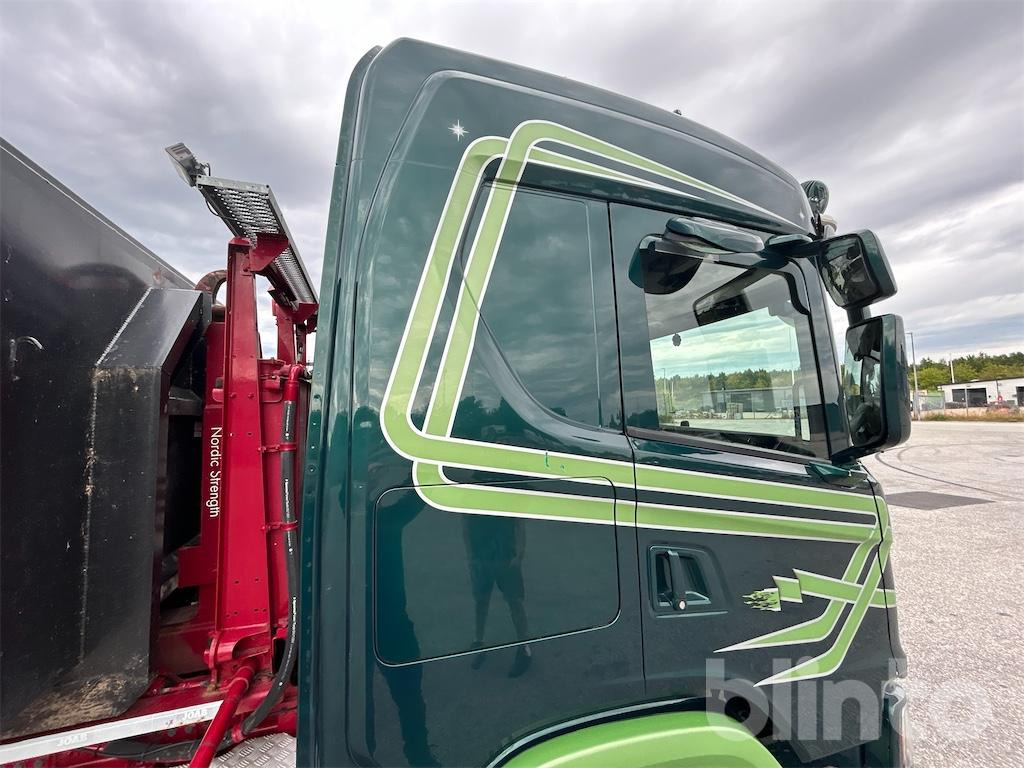 Hook lift truck SCANIA