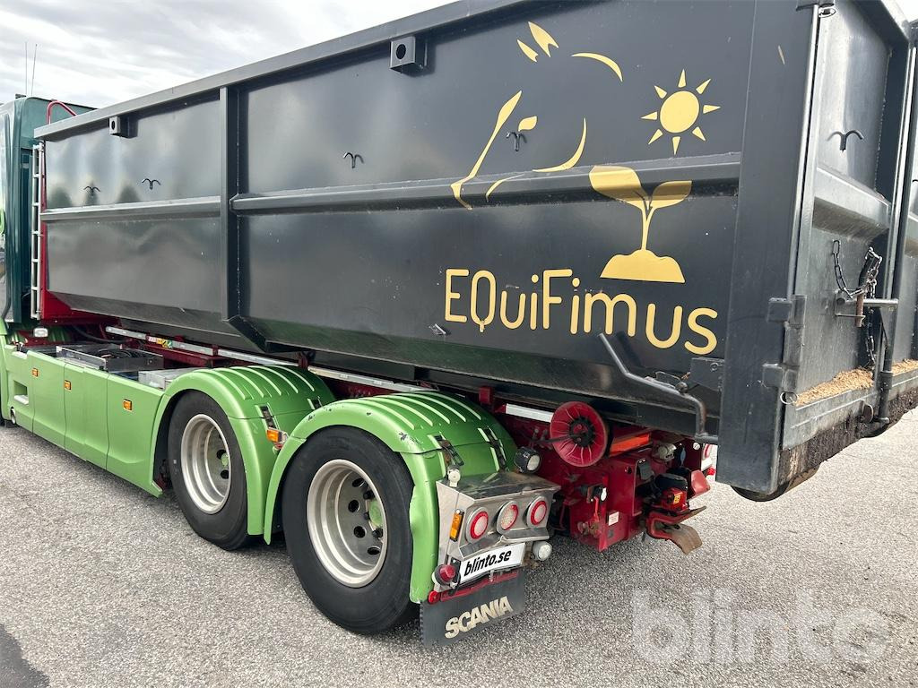 Hook lift truck SCANIA