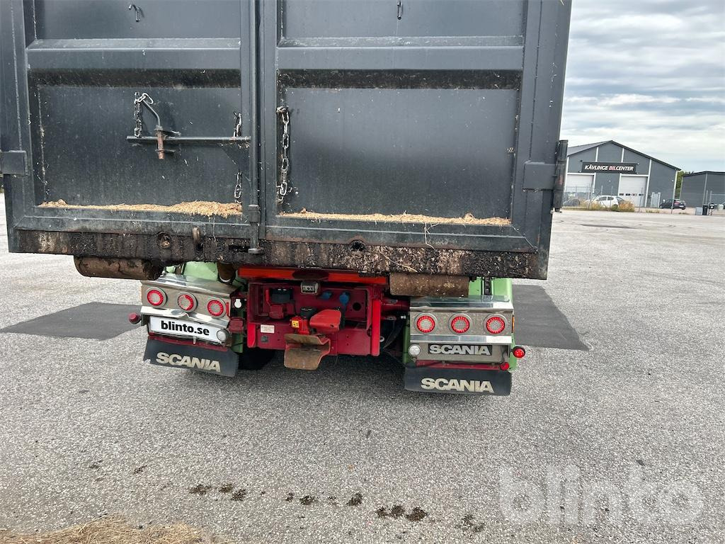 Hook lift truck SCANIA