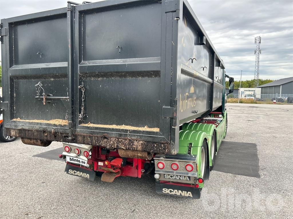 Hook lift truck SCANIA