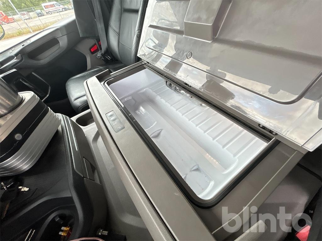 Hook lift truck SCANIA