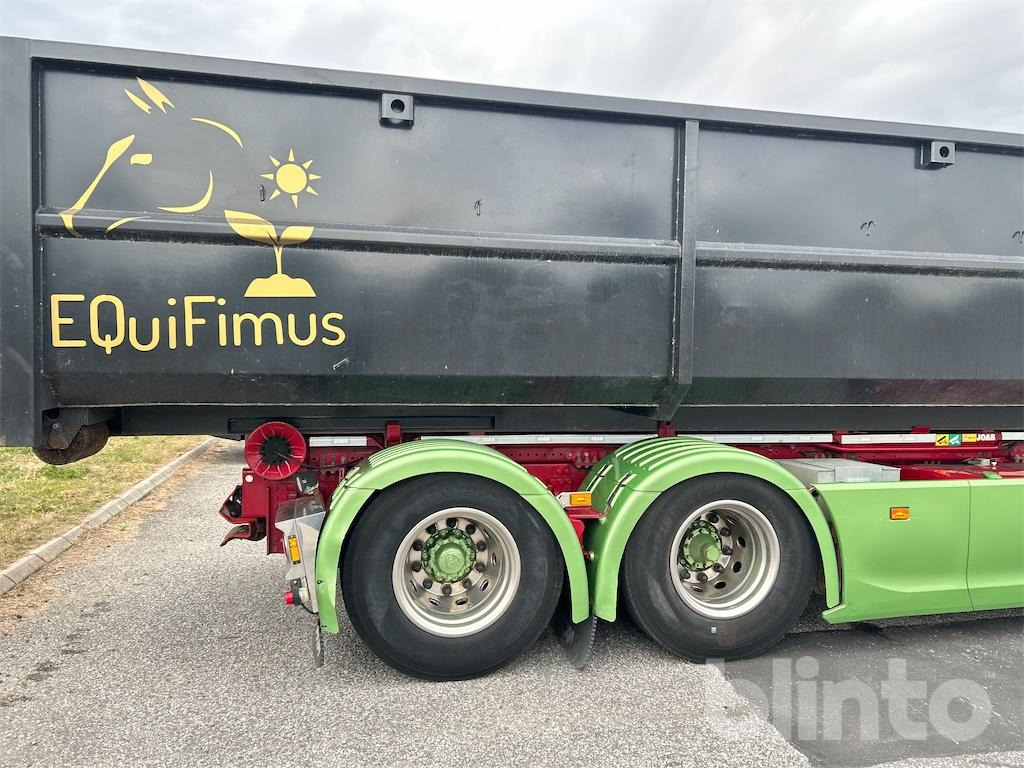 Hook lift truck SCANIA