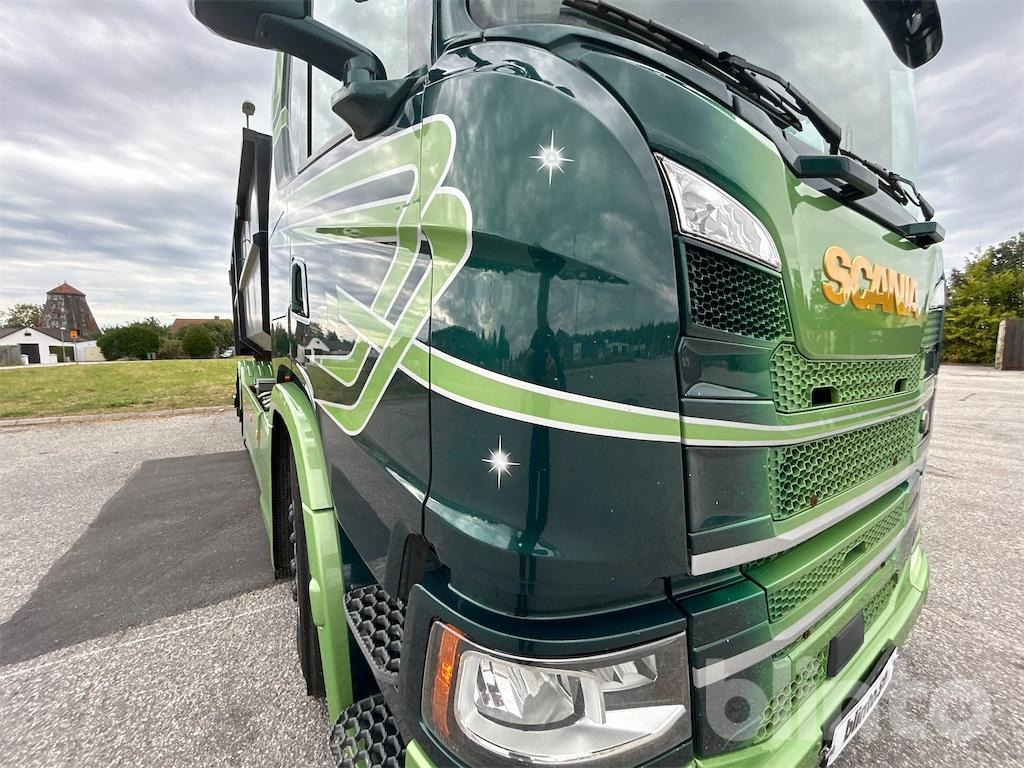 Hook lift truck SCANIA