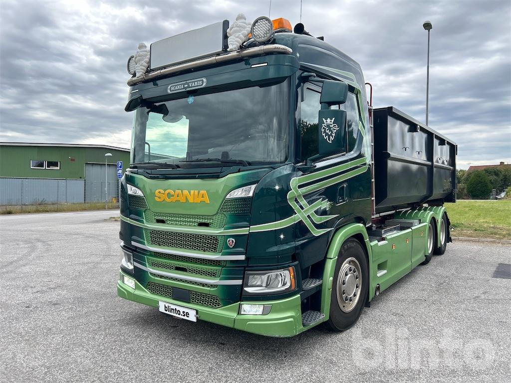 Hook lift truck SCANIA