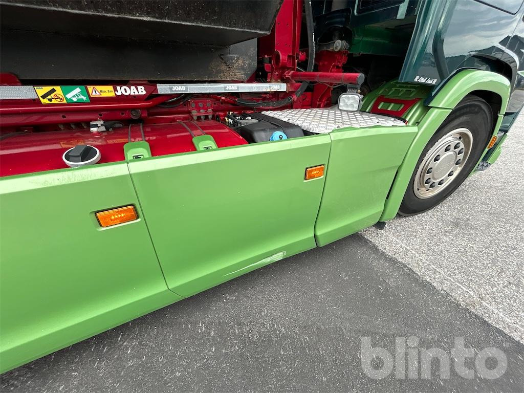 Hook lift truck SCANIA