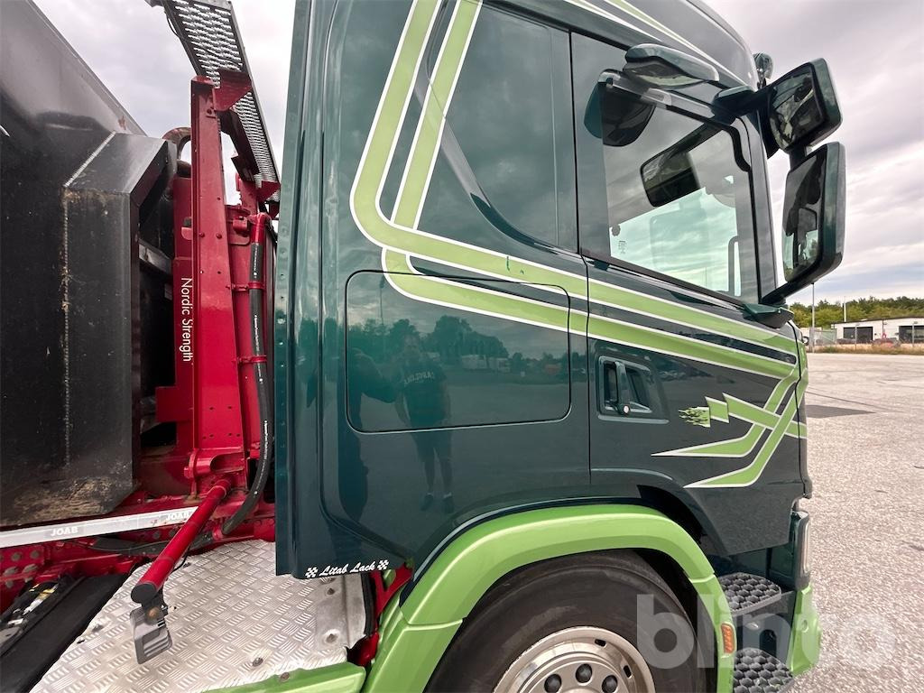 Hook lift truck SCANIA