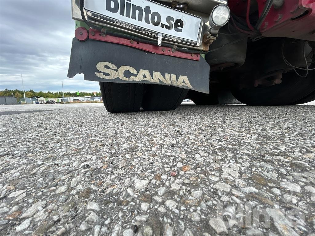 Hook lift truck SCANIA