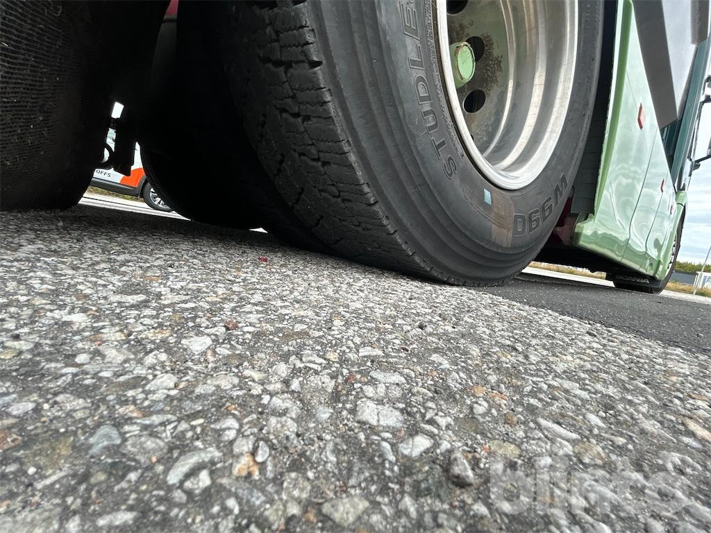 Hook lift truck SCANIA