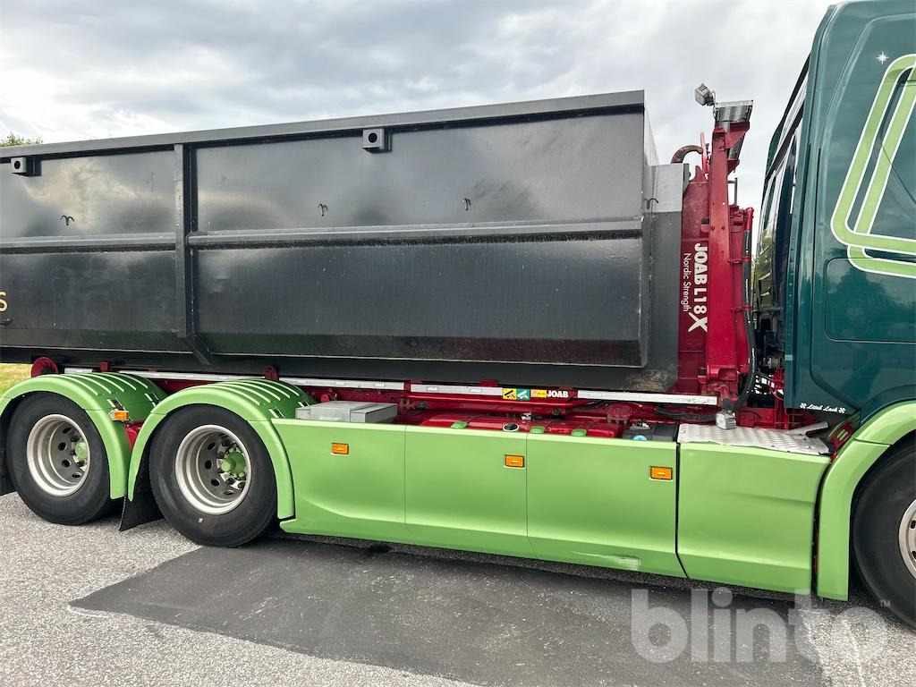 Hook lift truck SCANIA