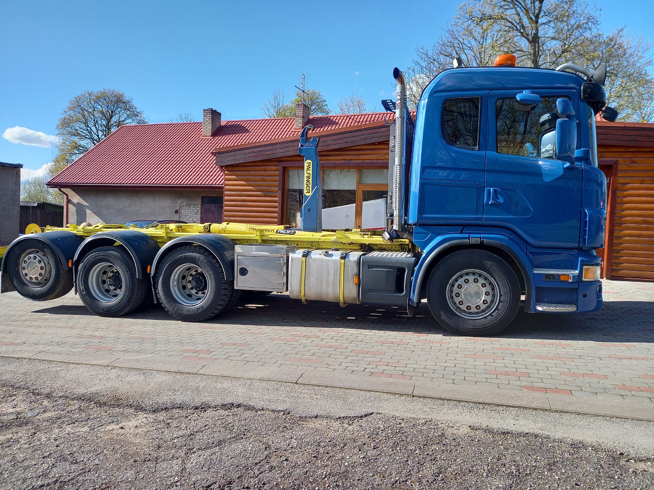 Hook lift truck SCANIA G440, 8x4, GROSS WEIGHT 36000 KG.