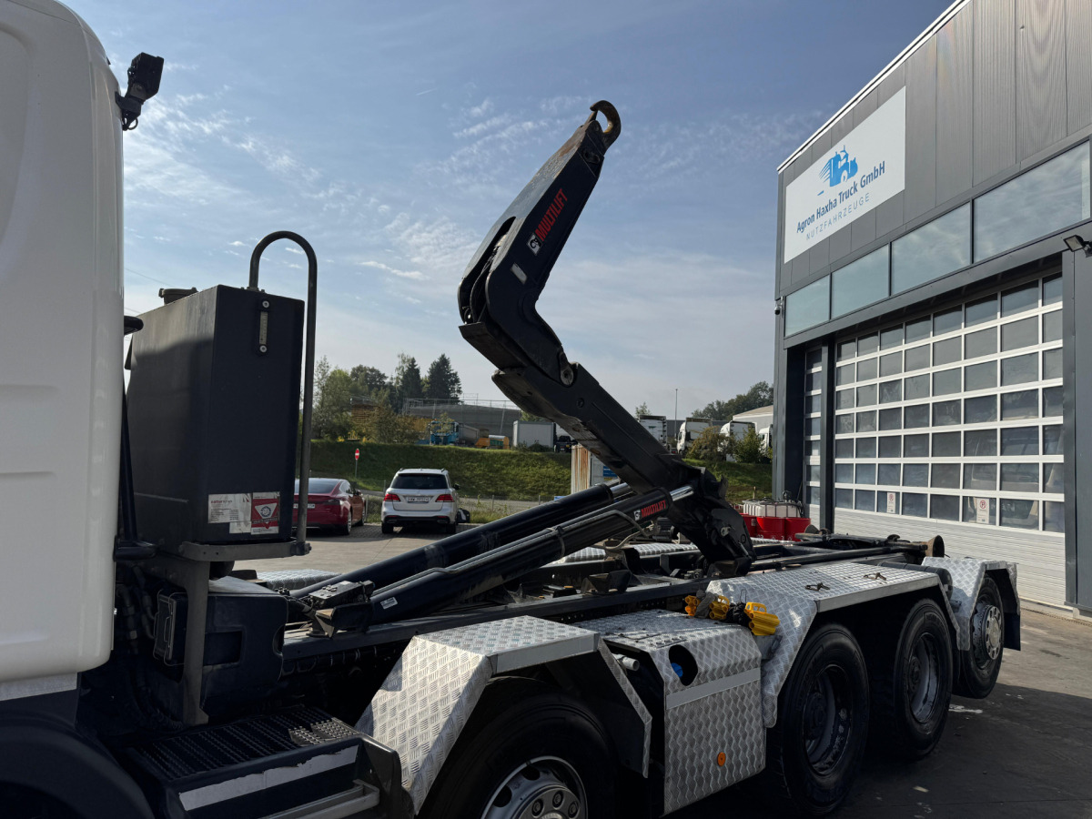 Hook lift truck SCANIA G490 10x4 Hiab 26T