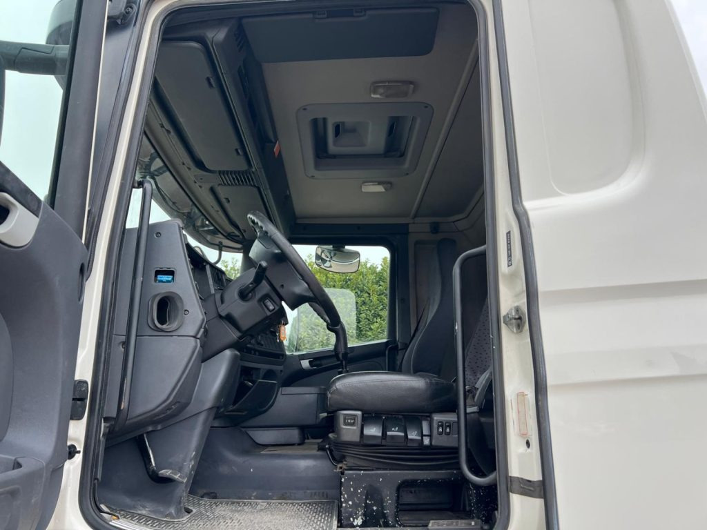 Hook lift truck SCANIA R380 SCARRABILE