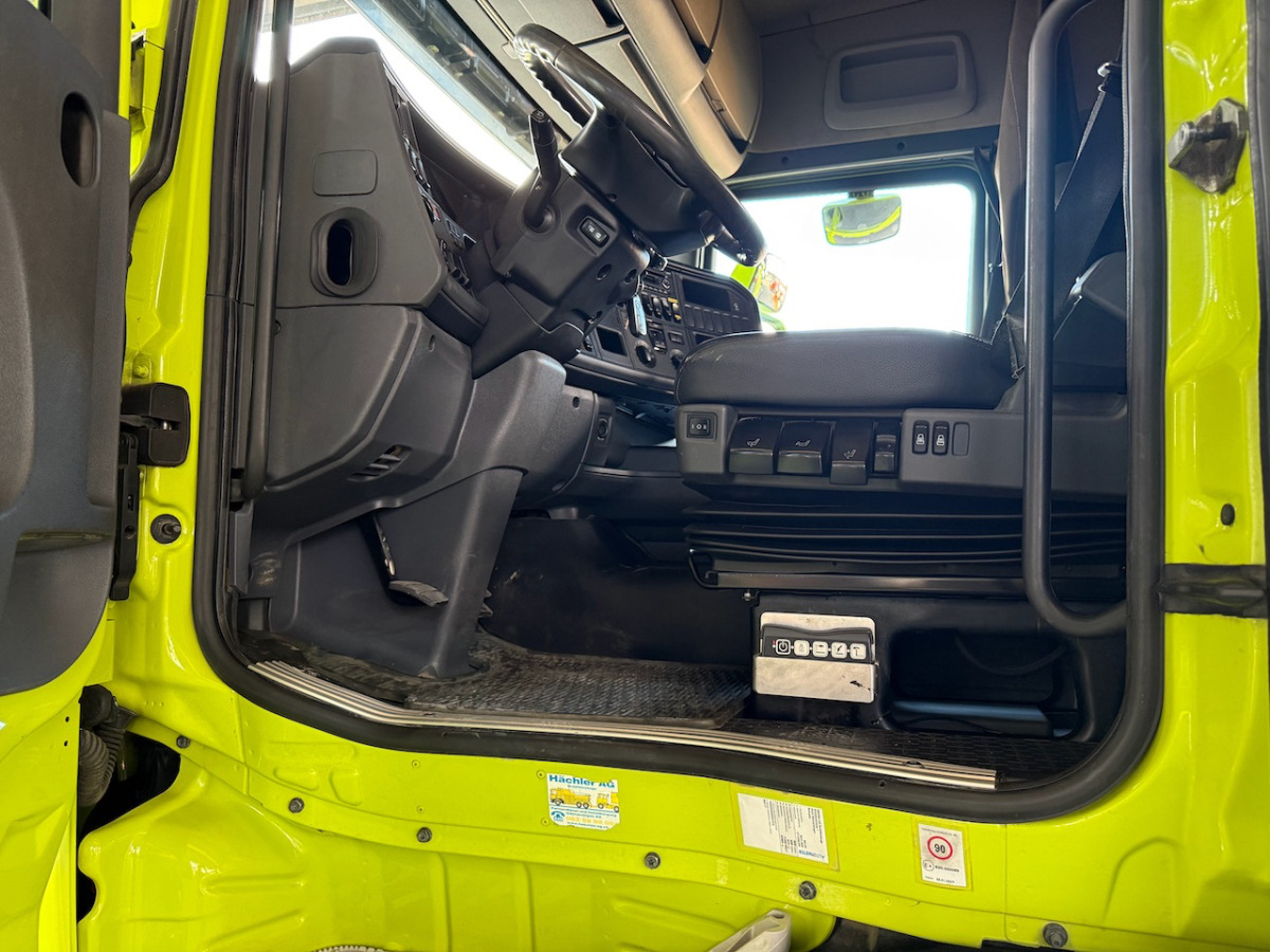 Hook lift truck SCANIA R490     8x4