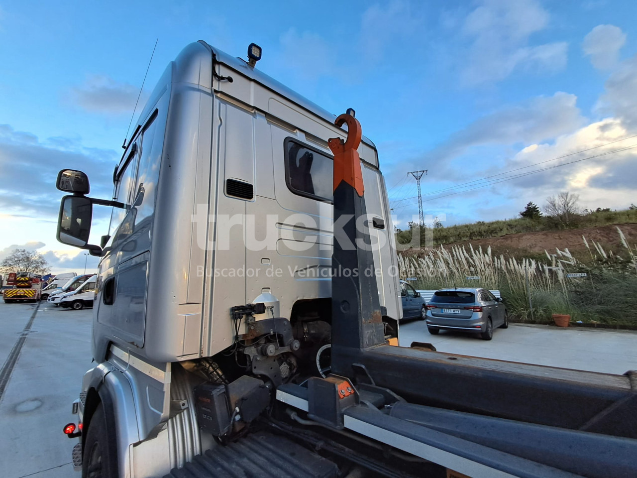 Hook lift truck SCANIA R580.26 ejes 6x2*4