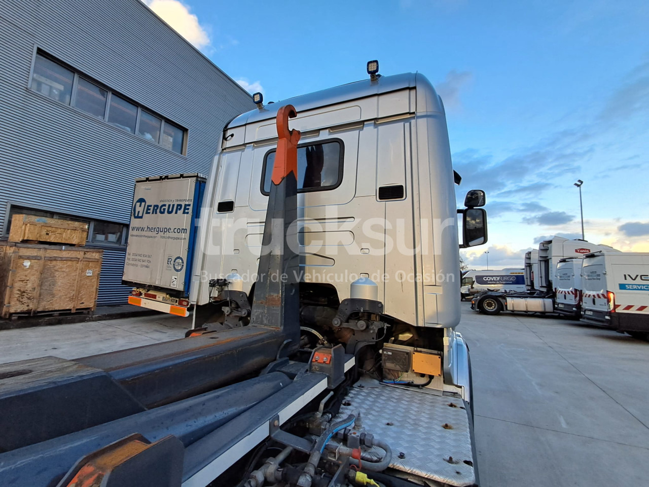 Hook lift truck SCANIA R580.26 ejes 6x2*4