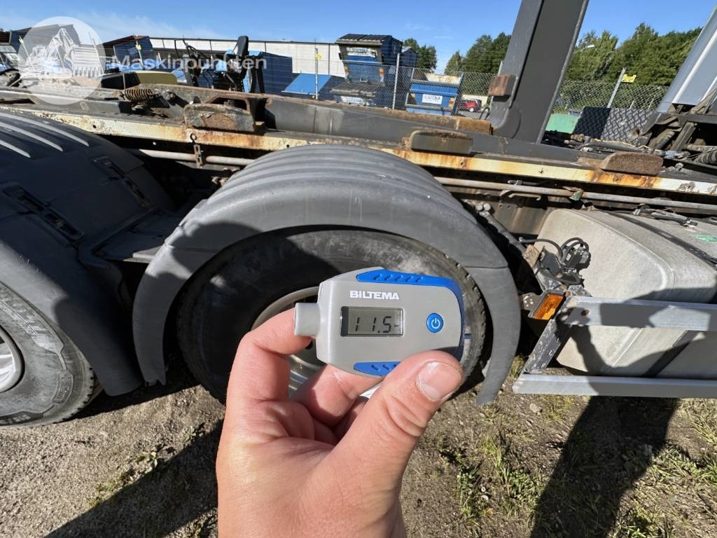 Hook lift truck Scania G 490