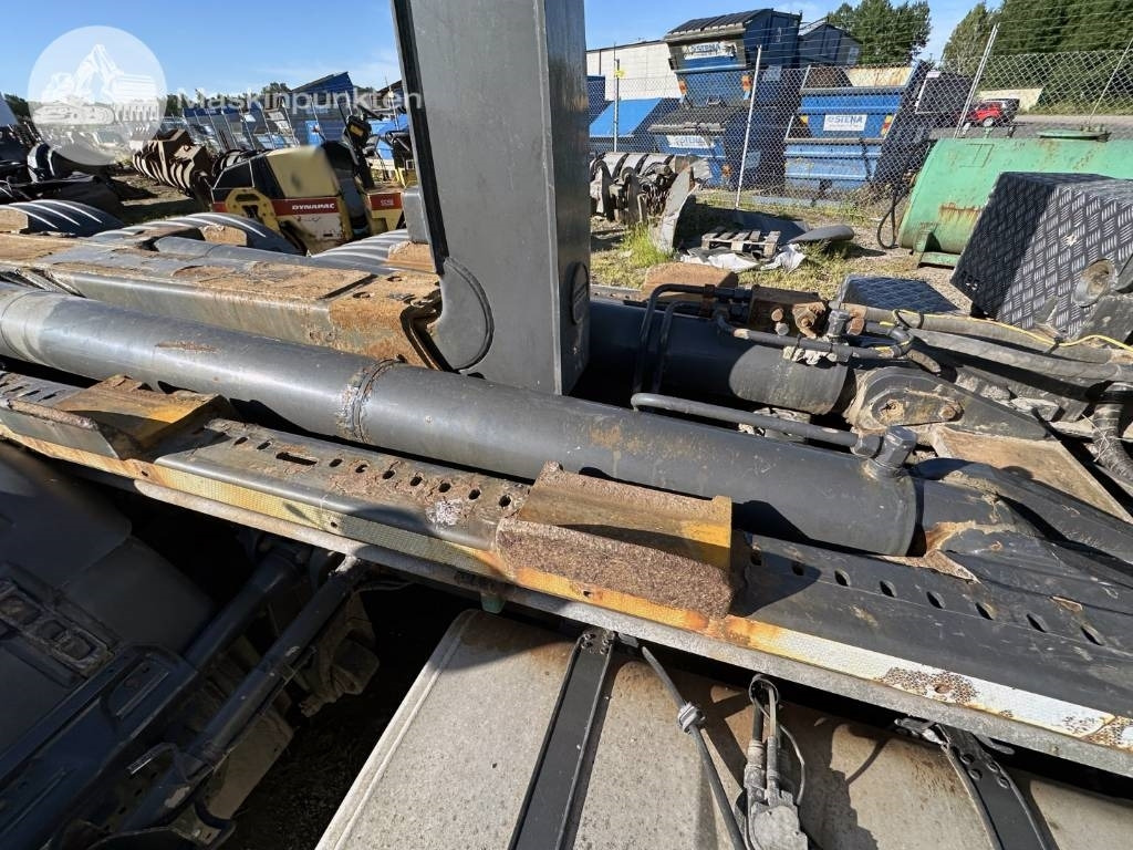 Hook lift truck Scania G 490