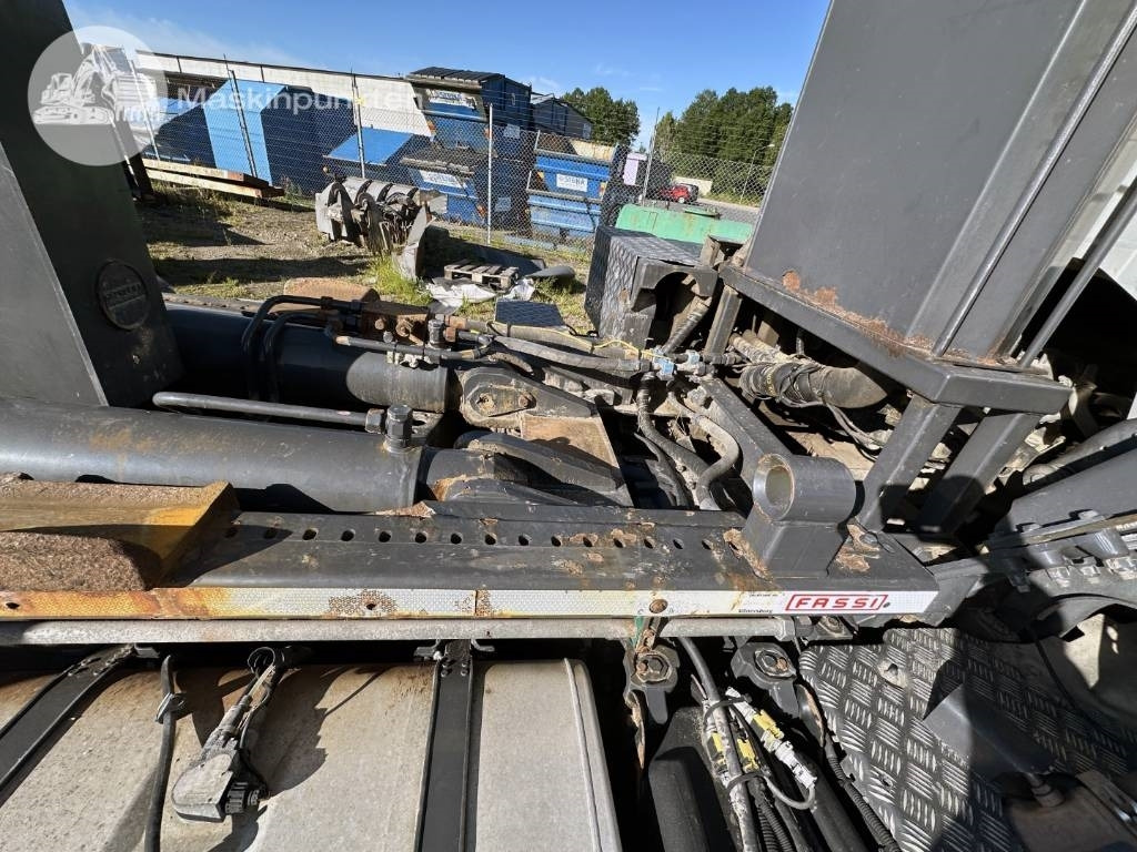 Hook lift truck Scania G 490