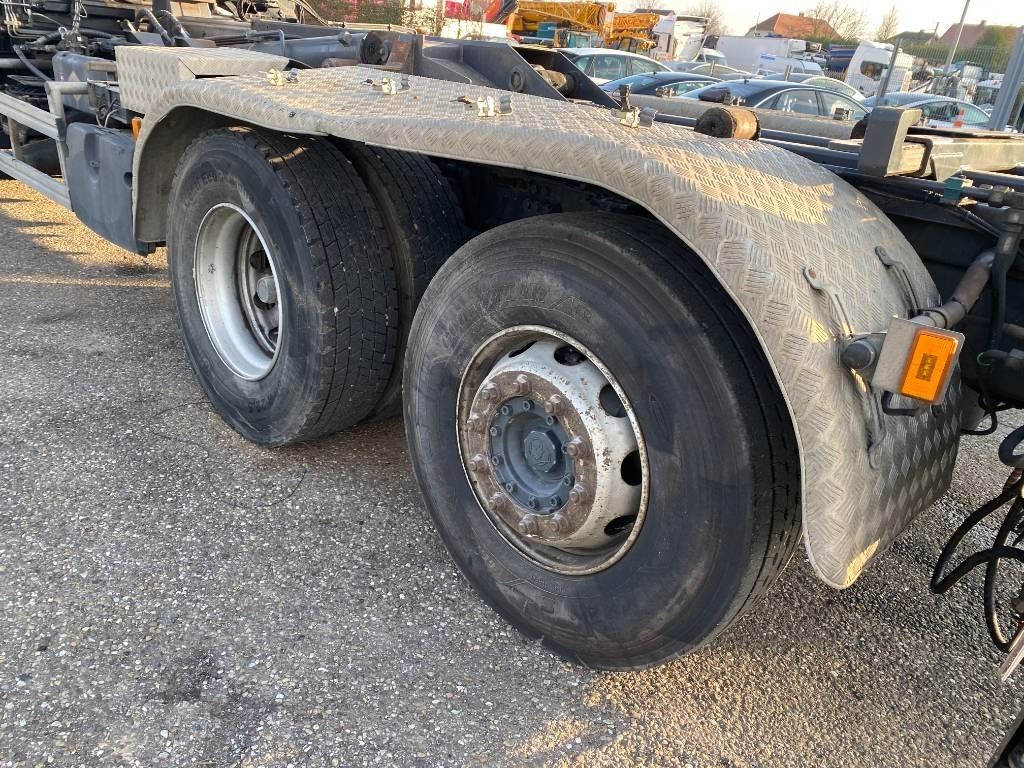 Hook lift truck Scania P360/HYVALIFT/HIAB 144B a réparer