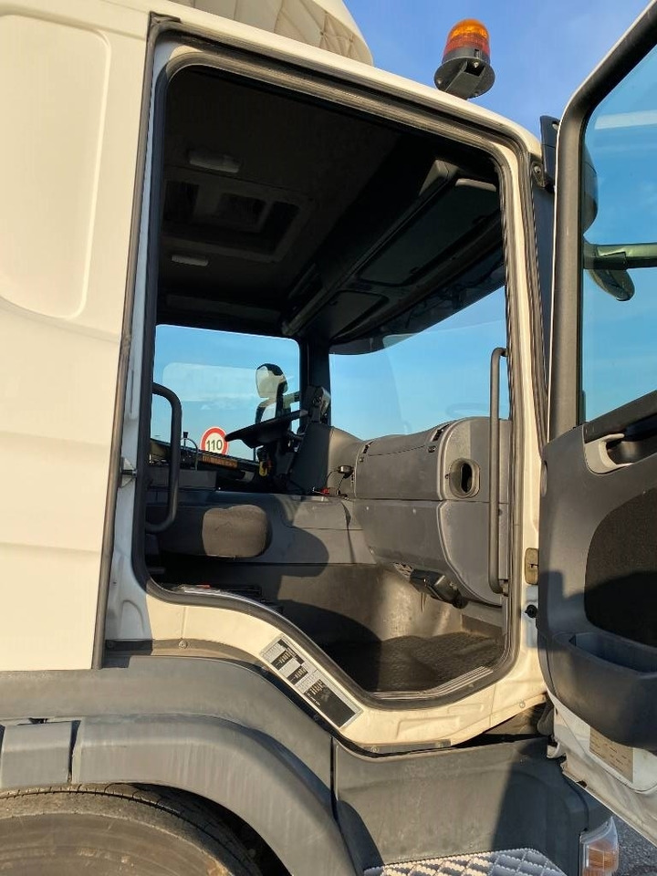 Hook lift truck Scania P360/HYVALIFT/HIAB 144B a réparer