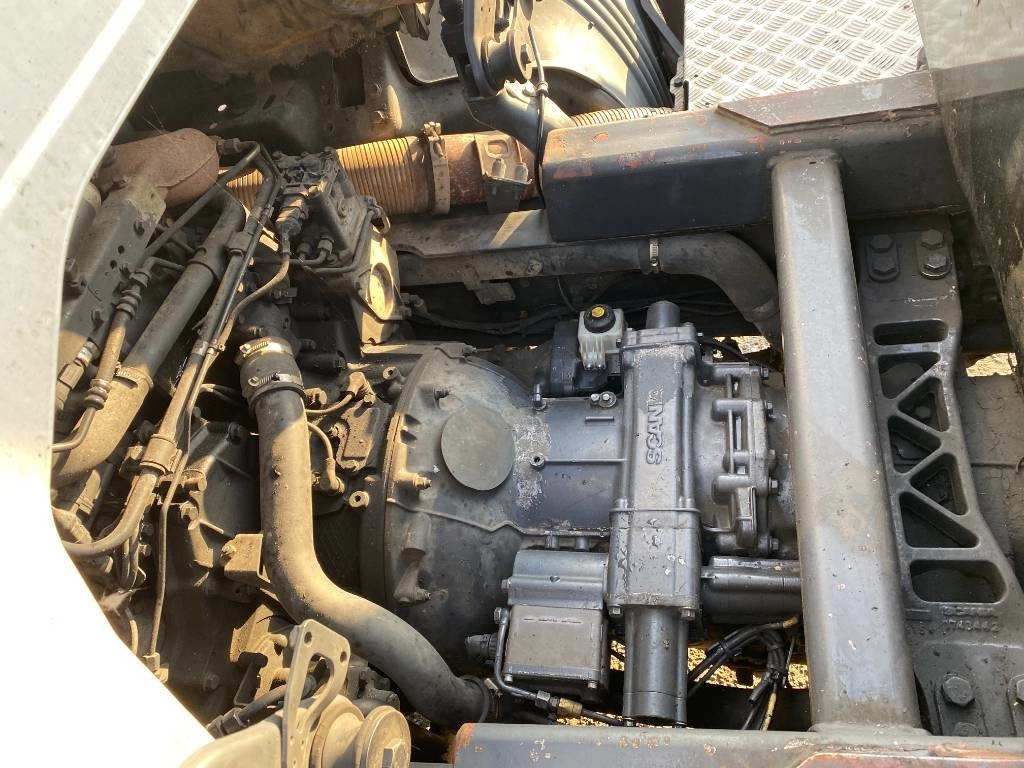 Hook lift truck Scania P360/HYVALIFT/HIAB 144B a réparer