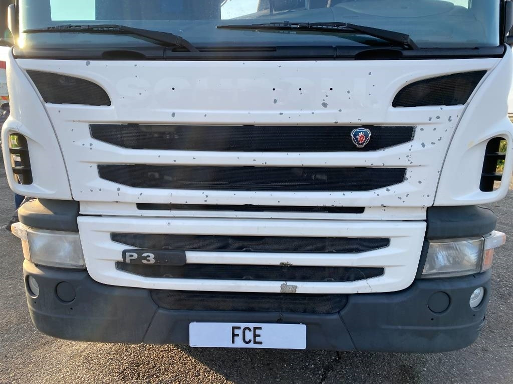 Hook lift truck Scania P360/HYVALIFT/HIAB 144B a réparer