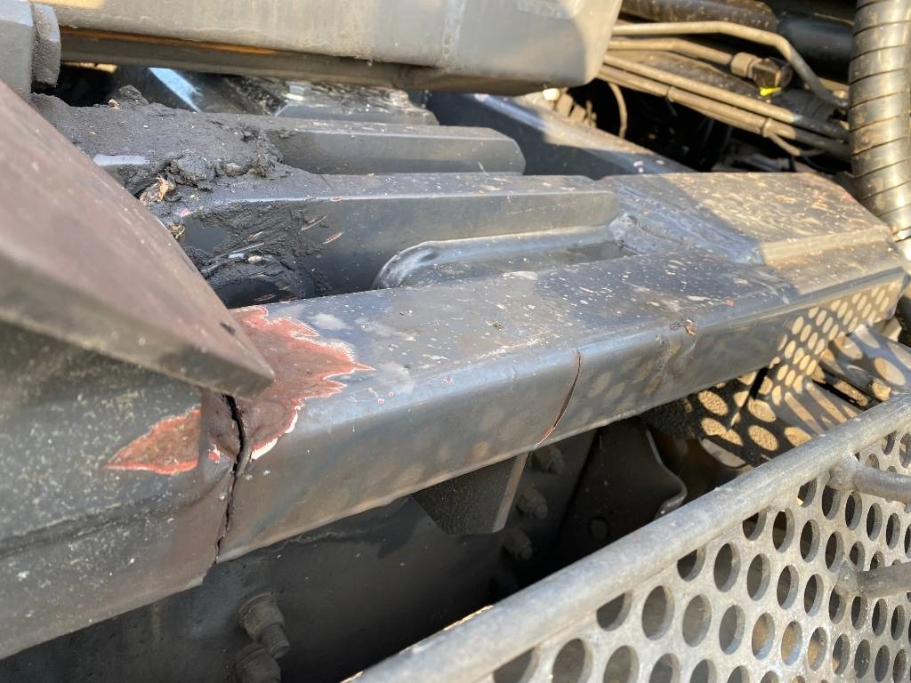 Hook lift truck Scania P360/HYVALIFT/HIAB 144B a réparer