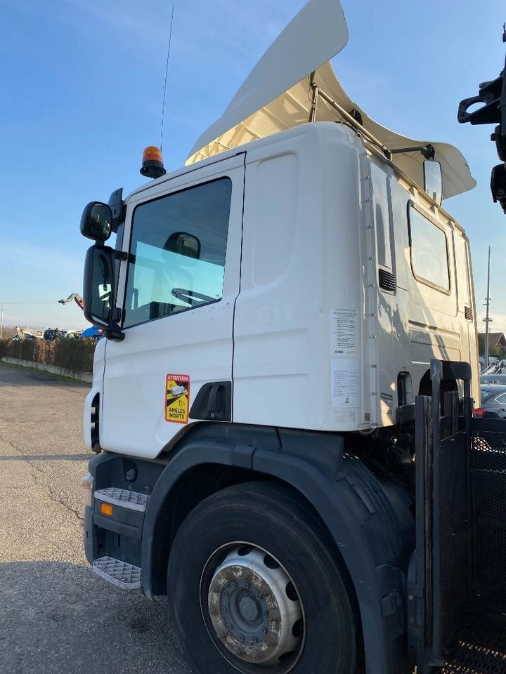 Hook lift truck Scania P360/HYVALIFT/HIAB 144B a réparer