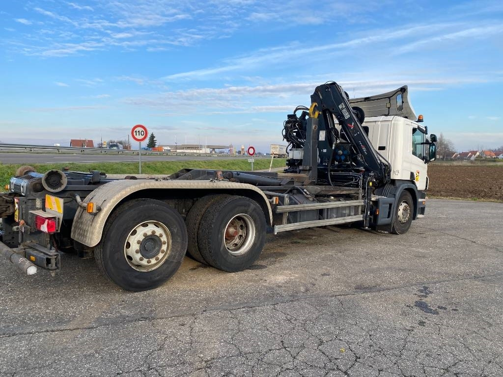 Hook lift truck Scania P360/HYVALIFT/HIAB 144B a réparer