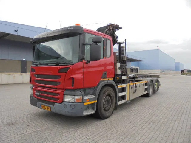 Hook lift truck Scania P400 6X2
