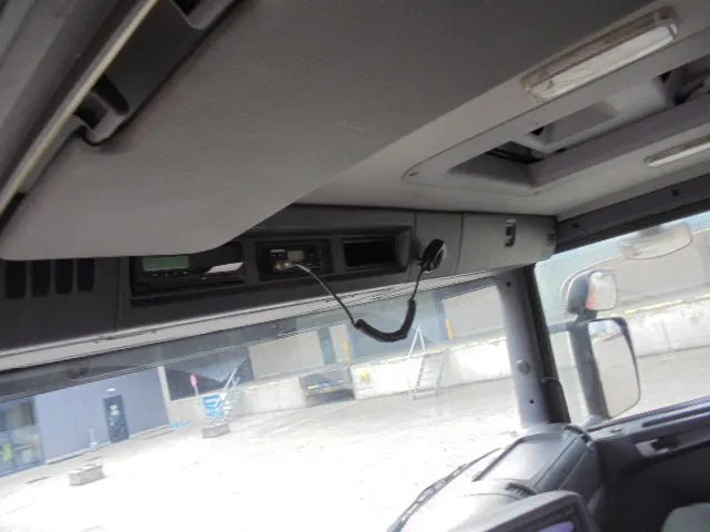 Hook lift truck Scania P400 6X2