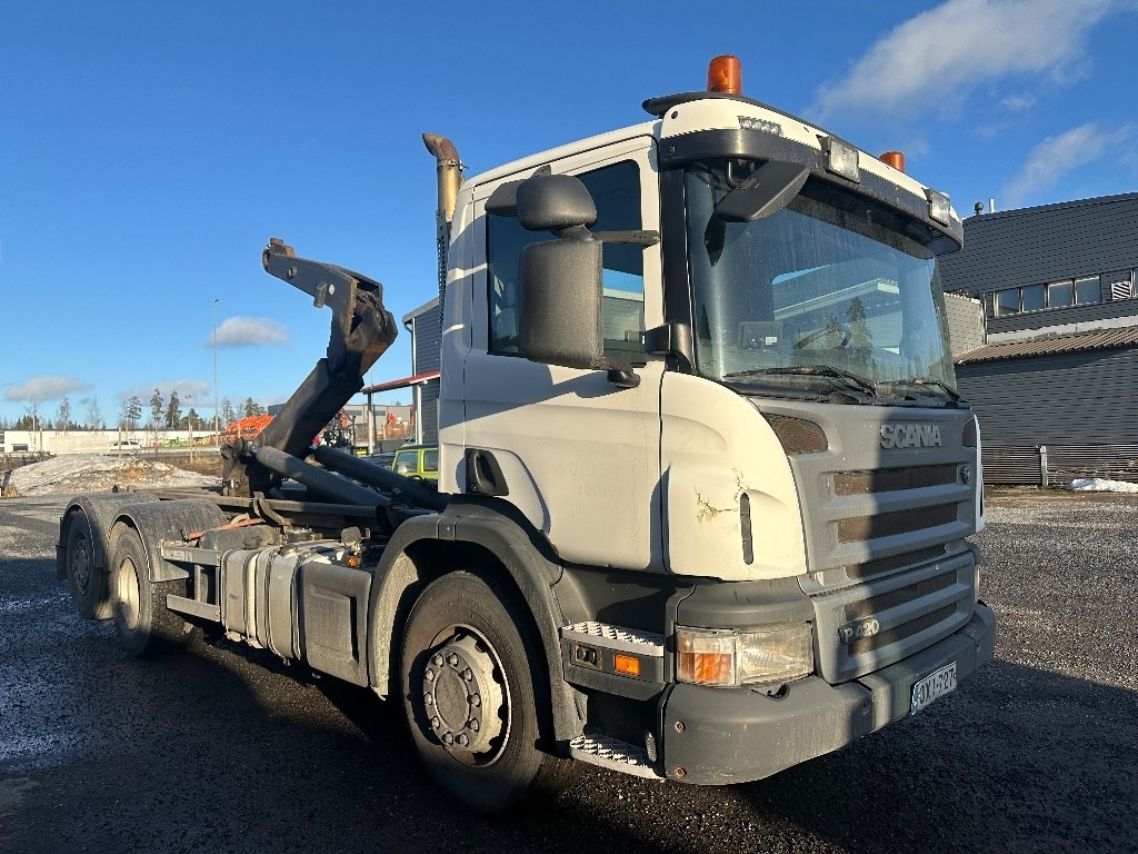 Hook lift truck Scania P420