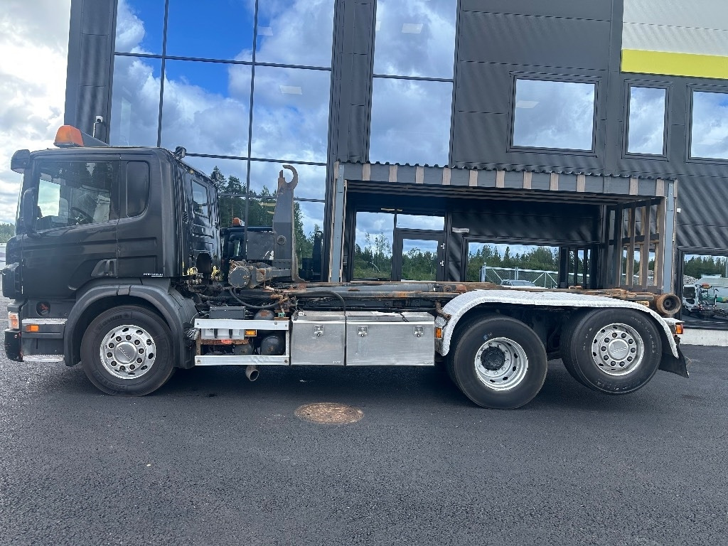 Hook lift truck Scania P420 6x2*4