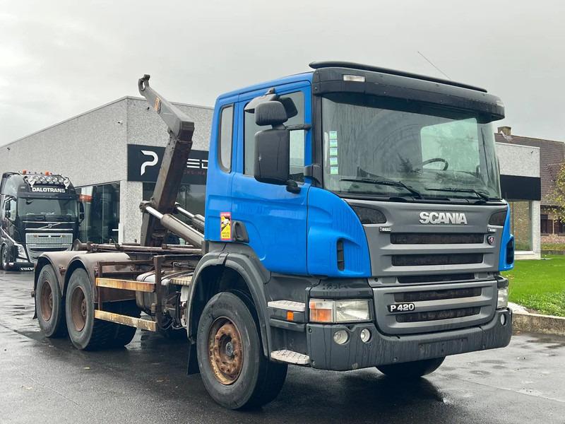 Hook lift truck Scania P420 Belgian truck**205.000km**Retarder full steel**
