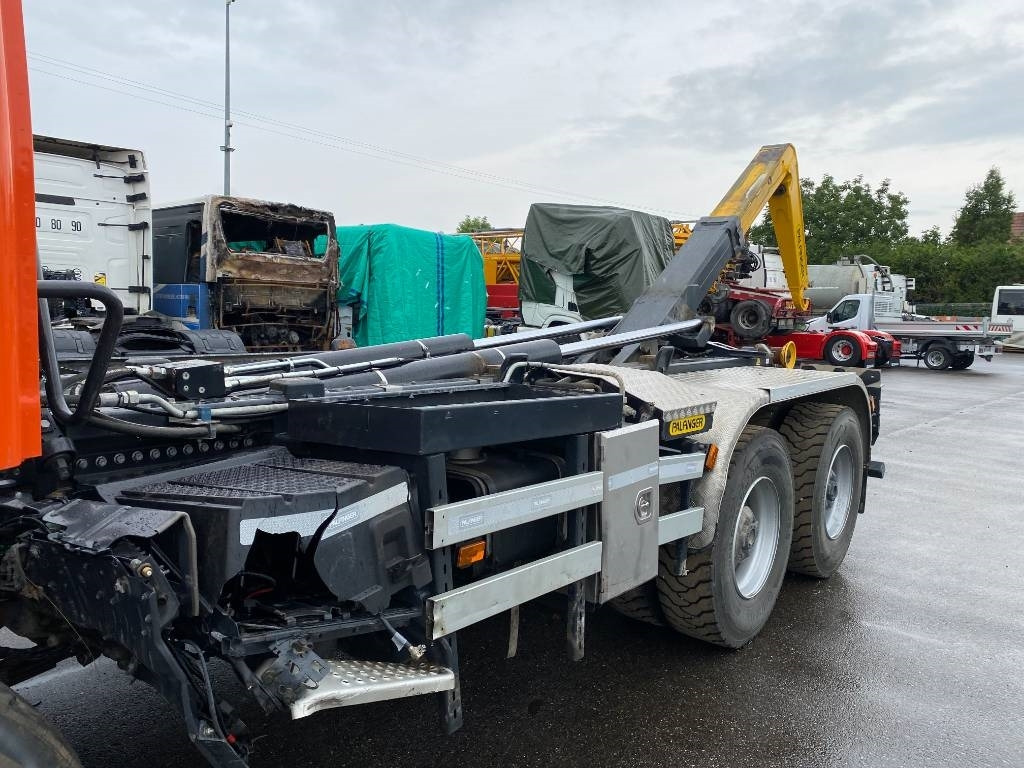 Hook lift truck Scania P420 XT-3Pedales / PALFINGER PTH20SLD5 endommagé