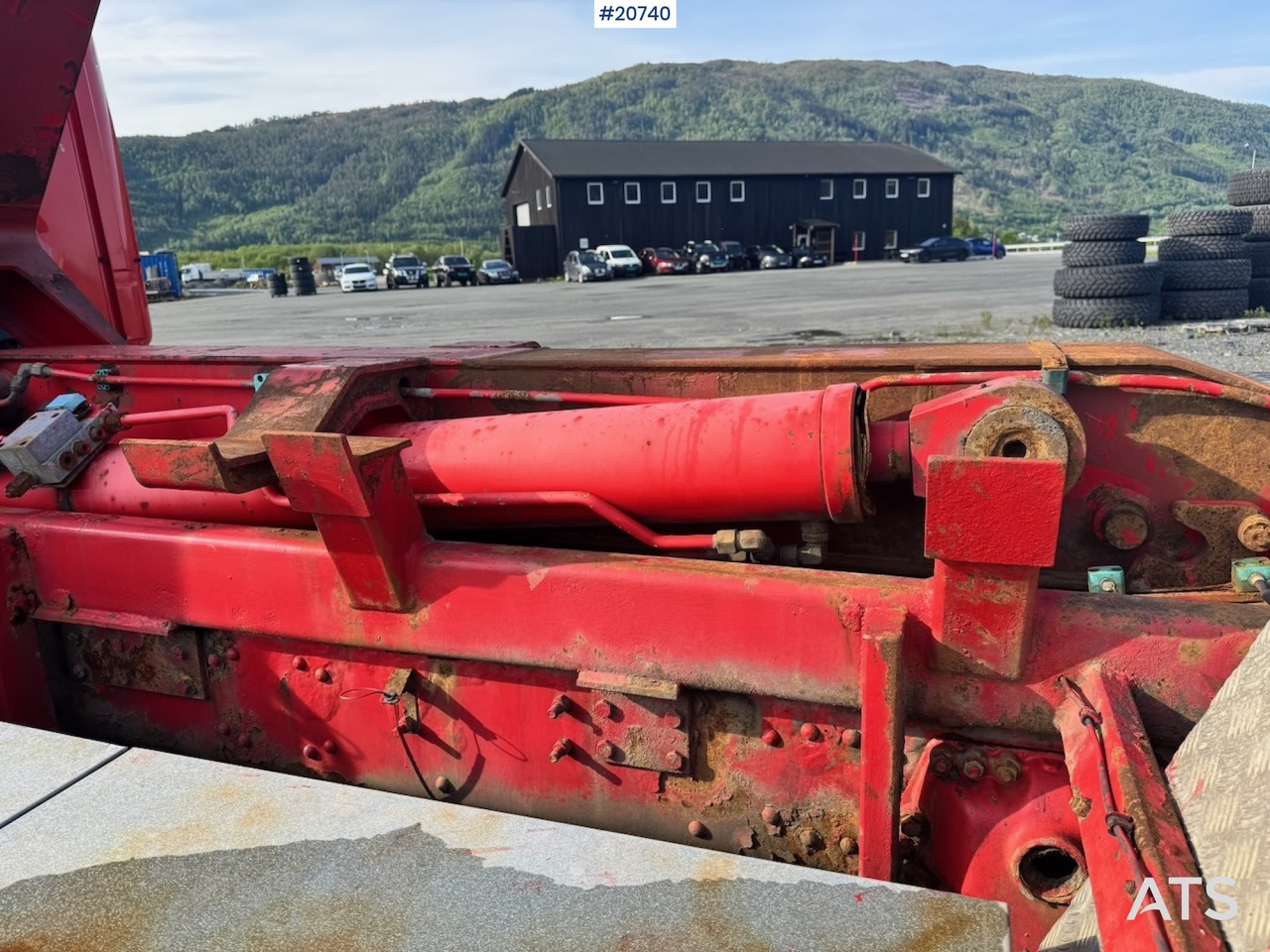 Hook lift truck Scania R124