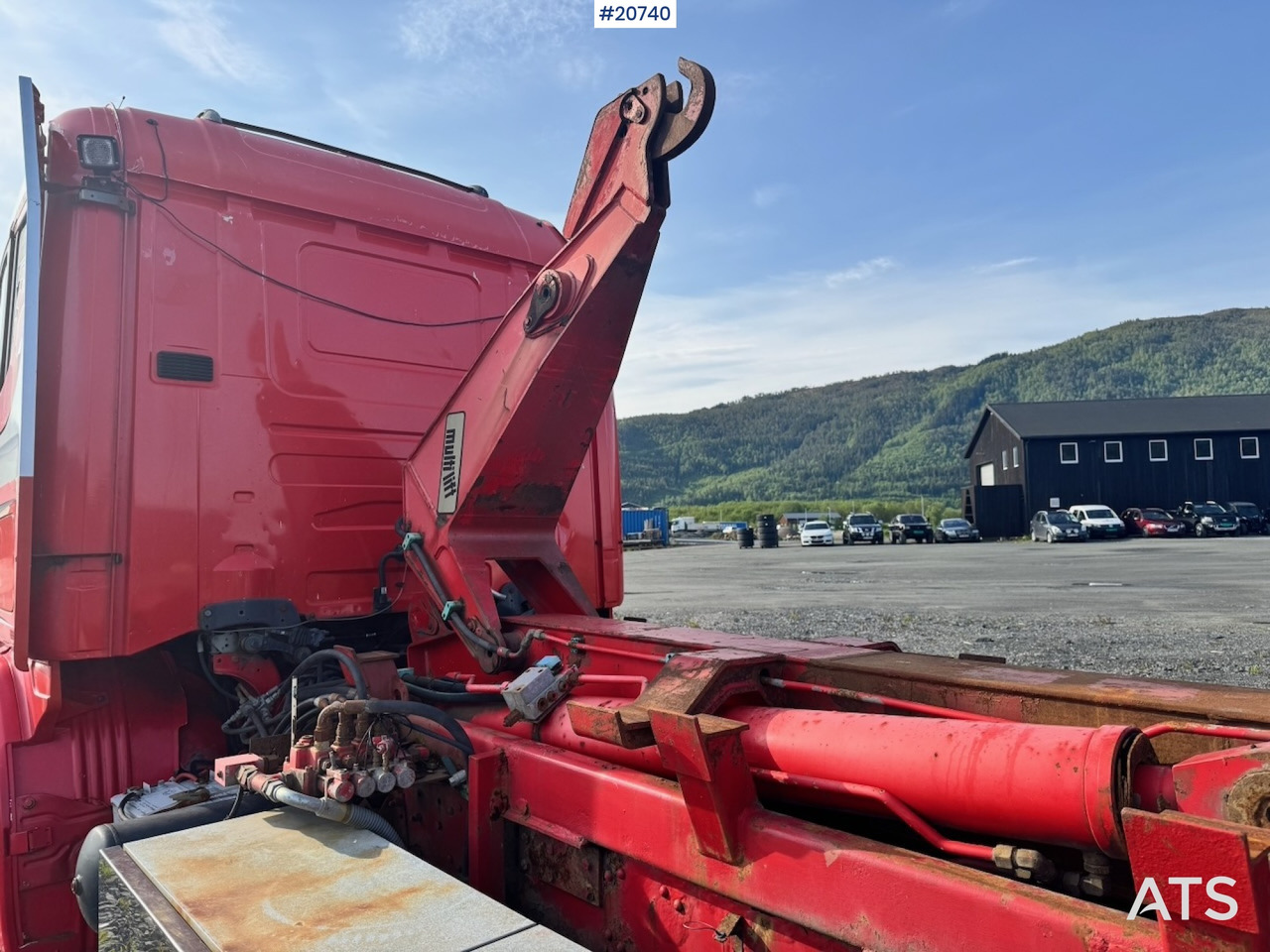 Hook lift truck Scania R124
