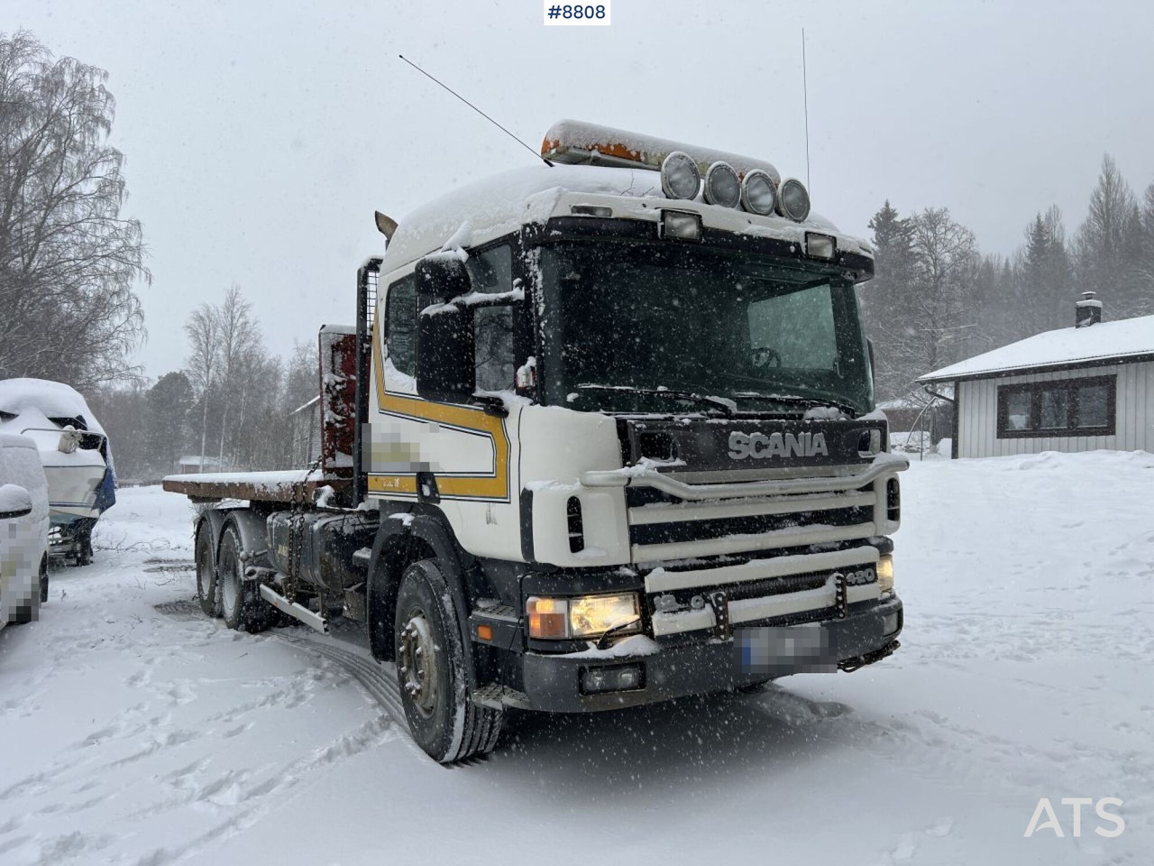 Hook lift truck Scania R124GB with plow mount and underbite