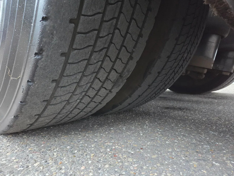 Hook lift truck Scania R450 8x2 VDL hooklift / full air