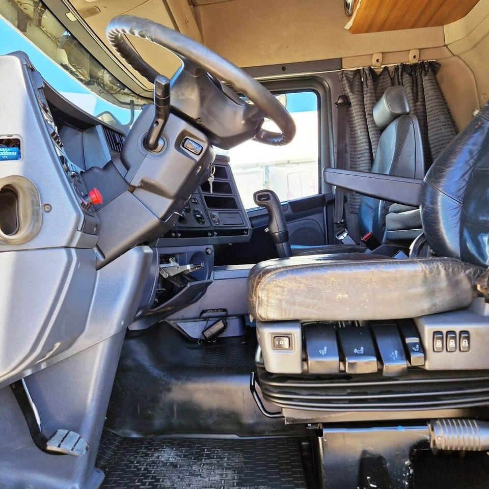 Hook lift truck Scania R480