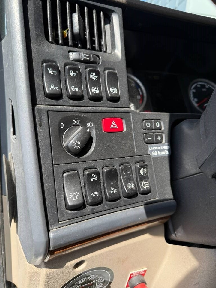 Hook lift truck Scania R520LB8X4*4HNB