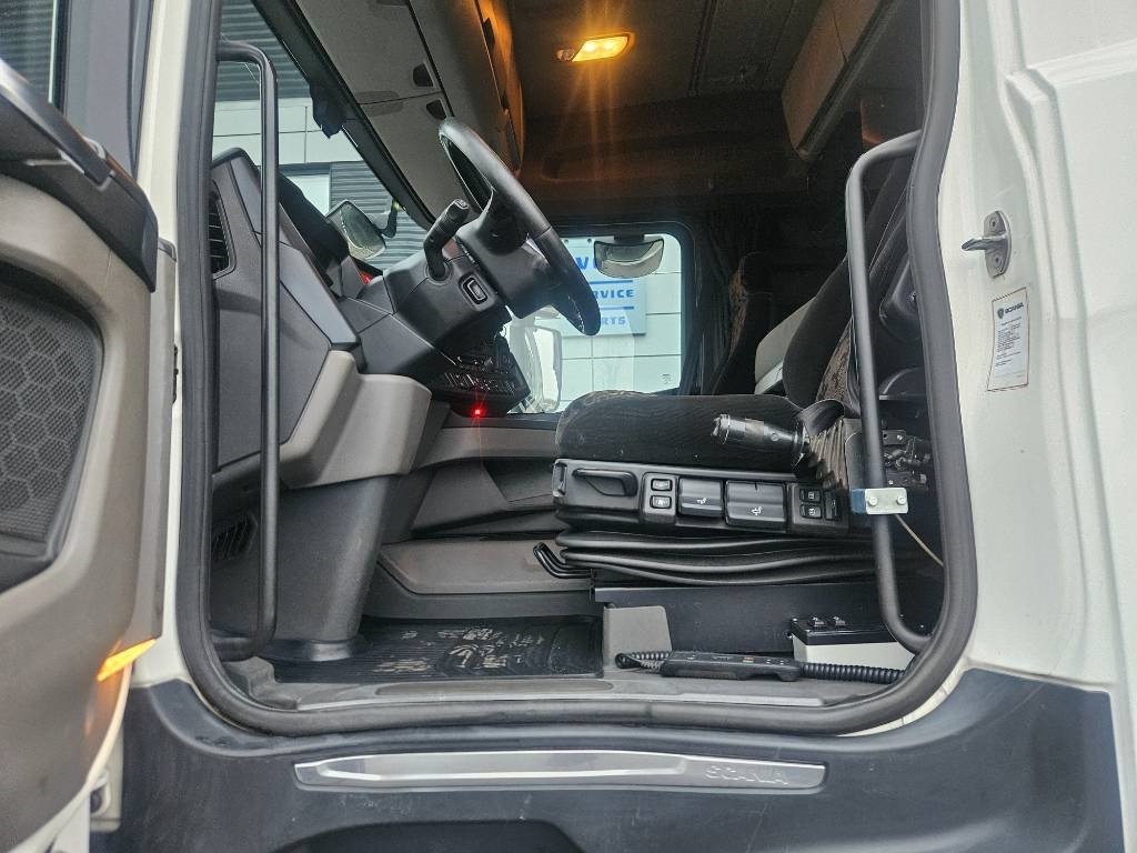 Hook lift truck Scania R520 6x2 Joab koukku