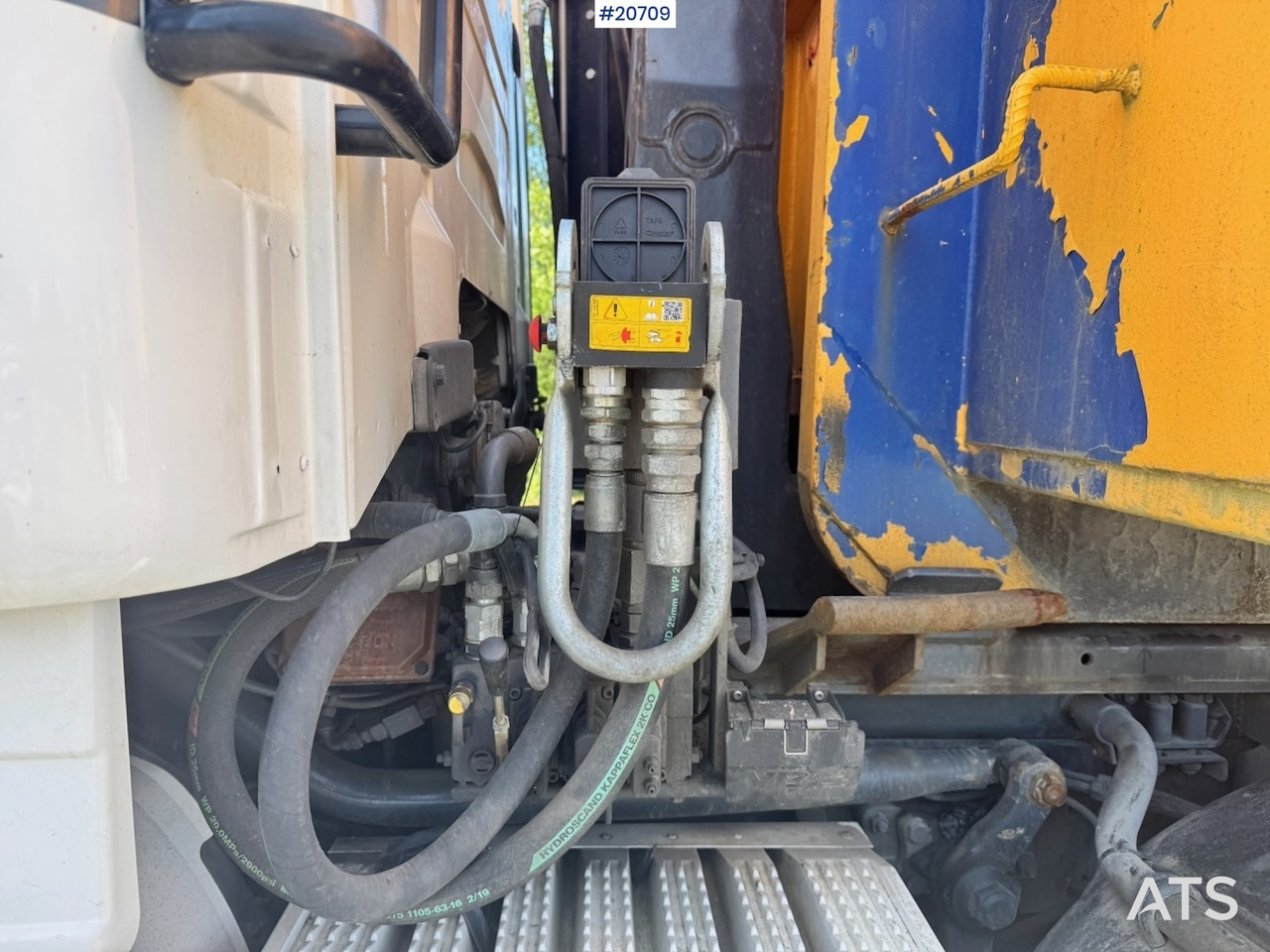 Hook lift truck Scania R560